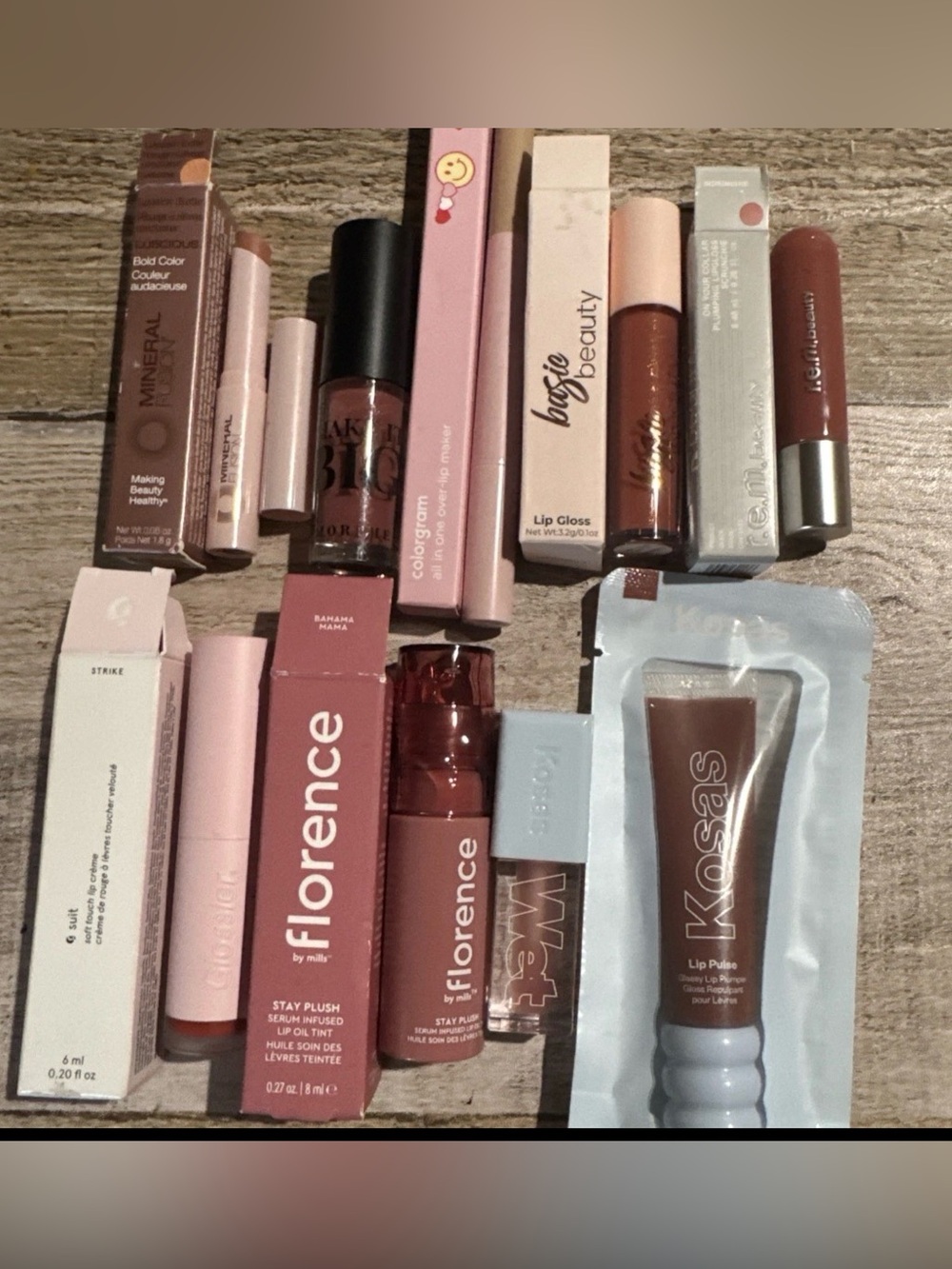 Huge Lipgloss Lippy Bundle Reseller Lot Kosas REM morphe Glossier Florence A17